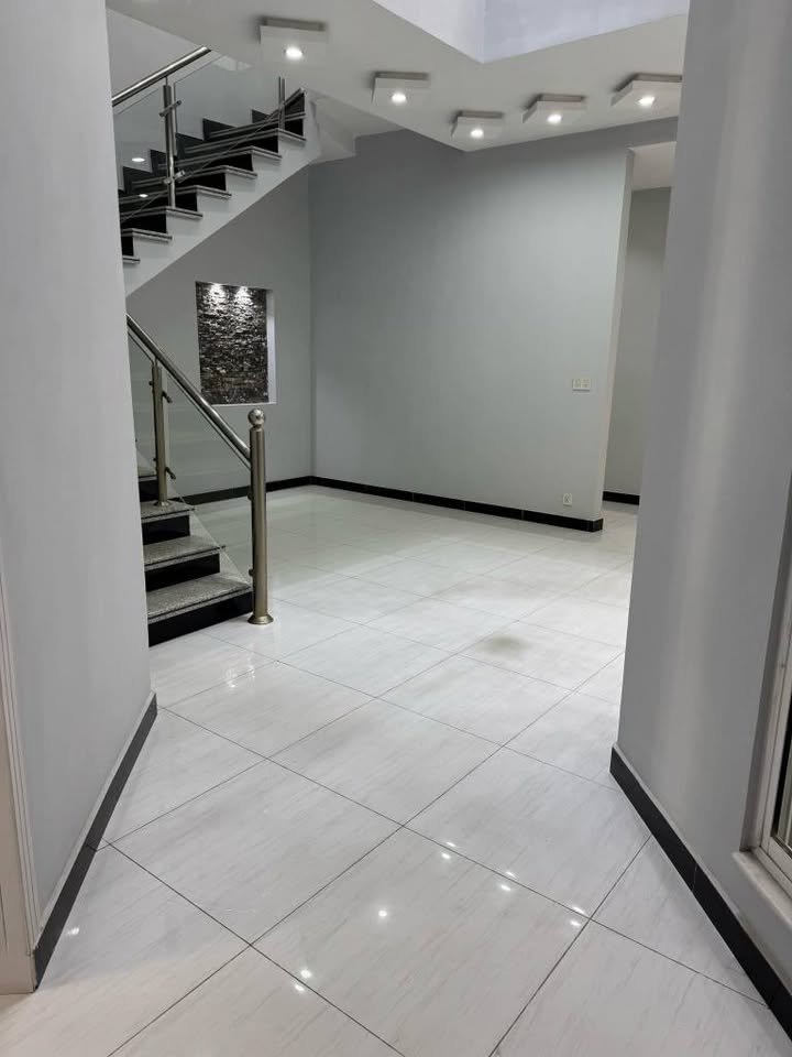 7 Marla Double Unit Luxury Designer House for Sale in Gulberg Residencia Near D-Markaz Islamabad 3